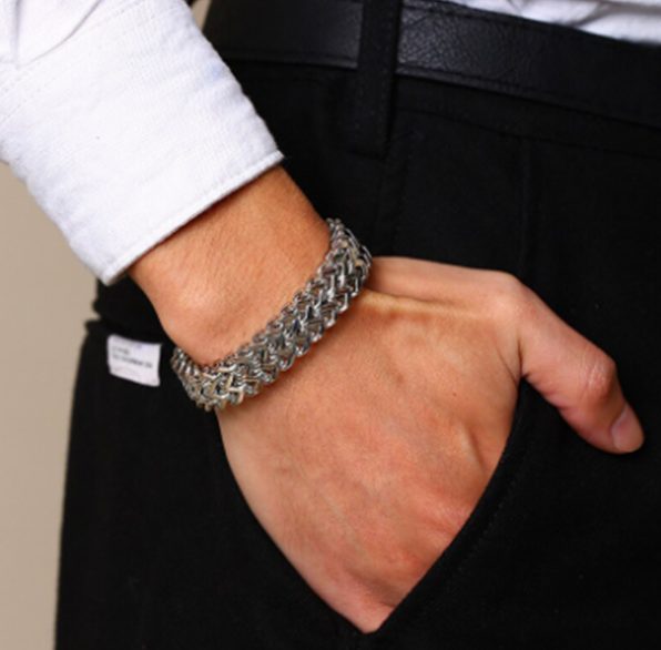 ¡PRODUCTO TENDENCIA! BRAZALETE STYLO MAN